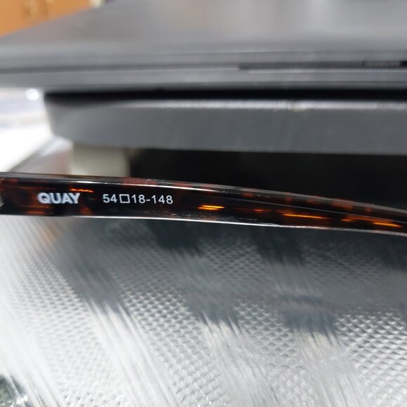 Quay Australia Sunglasses Tortoise Trendy Stylish Chic Summer Shades - Picture 7 of 11